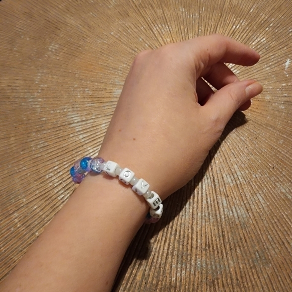Taylor Swift Lover Inspired Friendship Bracelet - Picture 7 of 7